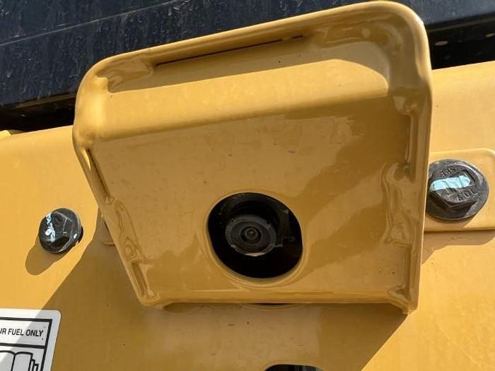 Used 2023 CATERPILLAR D1 LGP