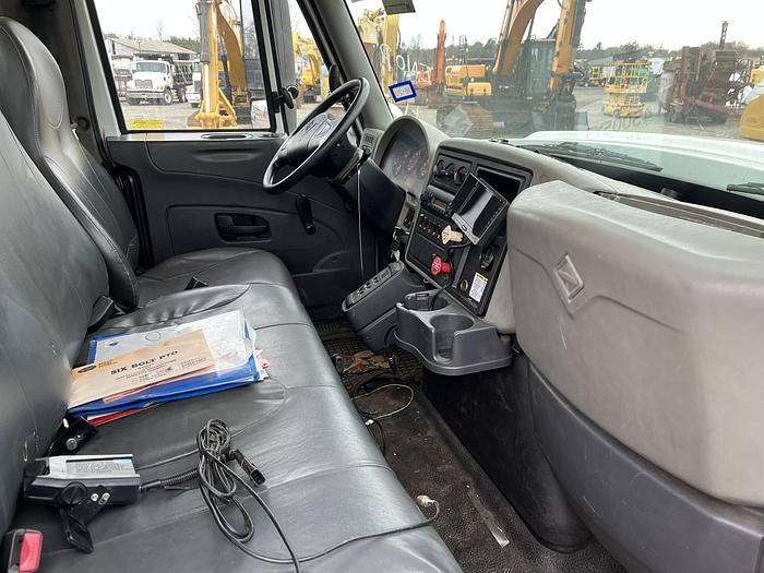 Used 2011 International 7400