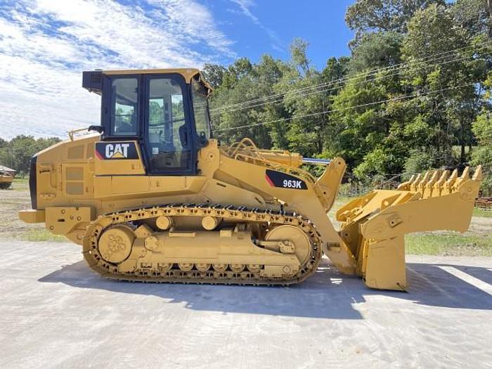 Used 2016 CATERPILLAR 963K