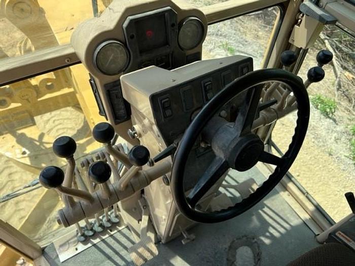 Used 1997 CATERPILLAR 148H