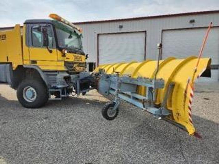 Used 2008 Boschung CH-1753 Jetbroom