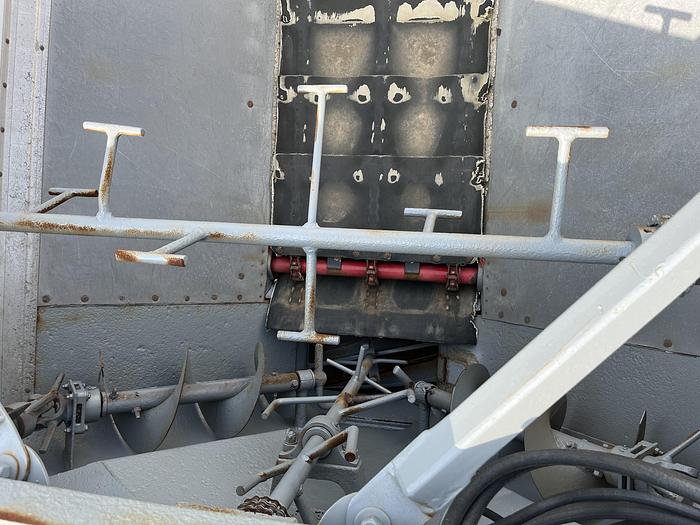 Used 2002 Freightliner FL-80