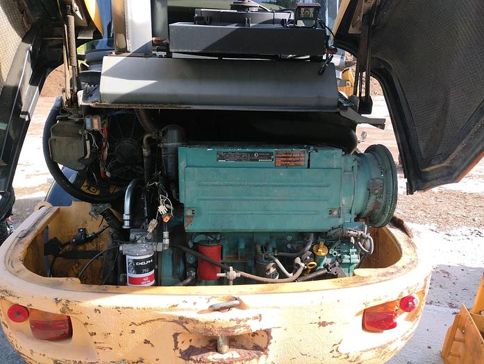 Used 2000 Volvo D20L PART Machine