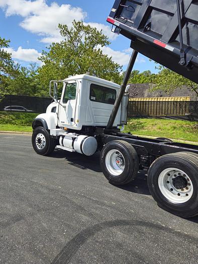 Used 2006 Mack *** ALLISON AUTOMATIC *** CV713 Granite