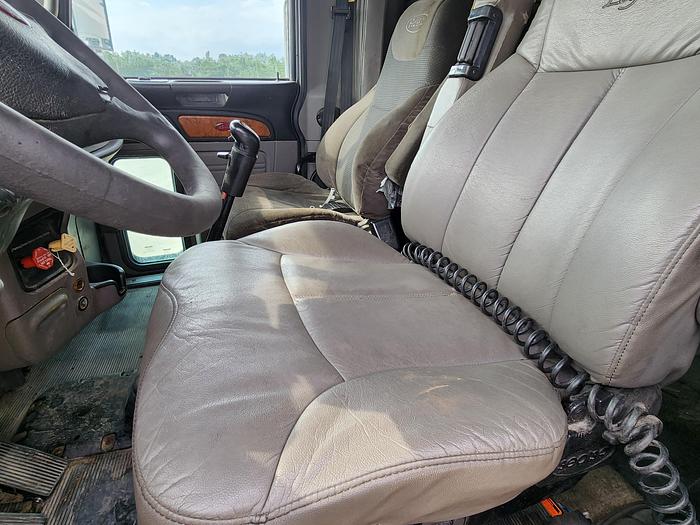 Used 2009 Peterbilt 386