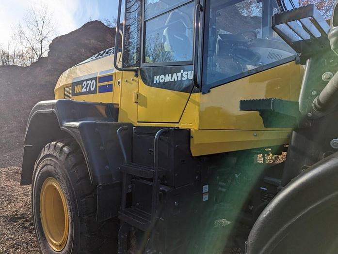 Used 2022 Komatsu Wheel loader WA270