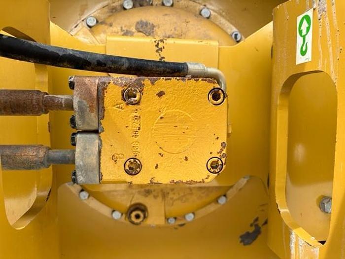 Used 2017 CATERPILLAR CS66B