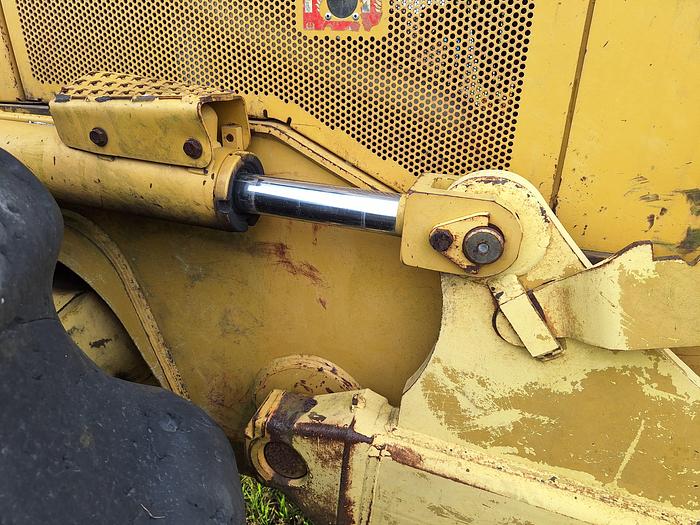 Used 2011 CATERPILLAR 525C