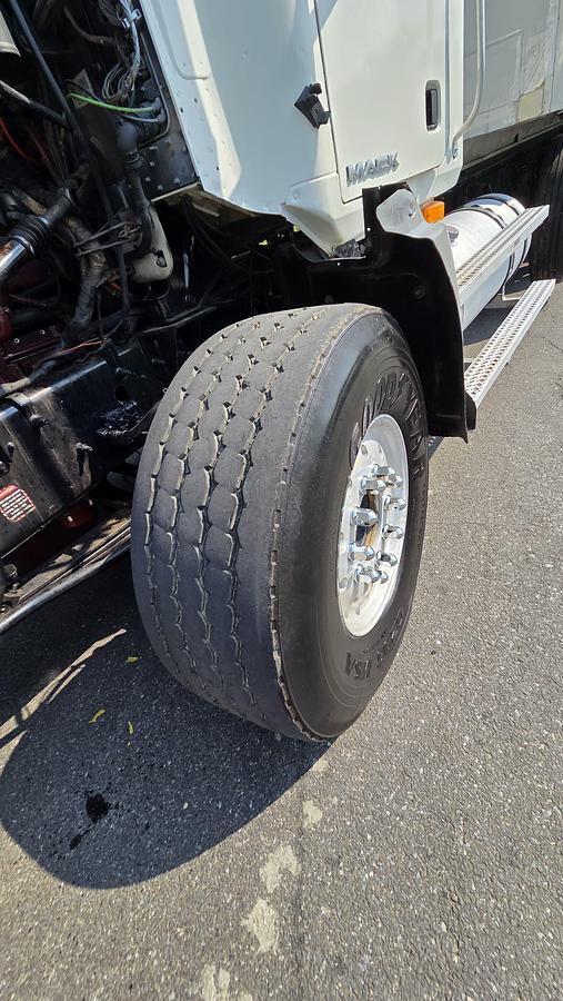 Used 2009 Mack GU713 *** Allison Automatic*** Granite