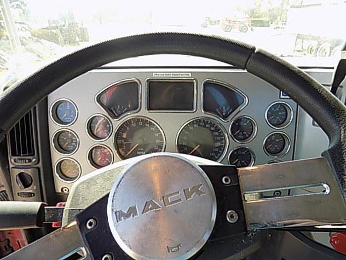 Used 2015 Mack CHU613 Day Cab W/Wet Line ****Automatic Transmission****