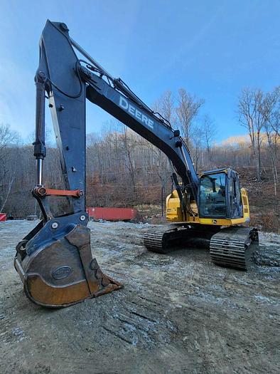 Used 2015 John Deere 245GLC