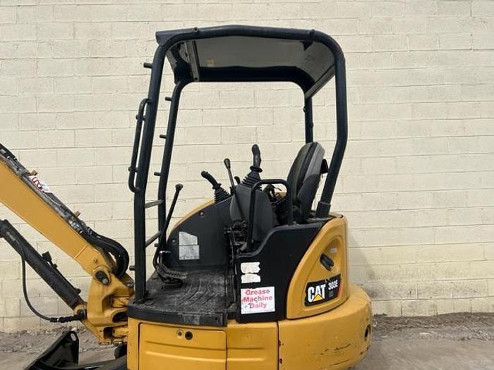 Used 2015 Caterpillar 303E CR