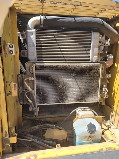 Used 2004 Caterpillar 320CL