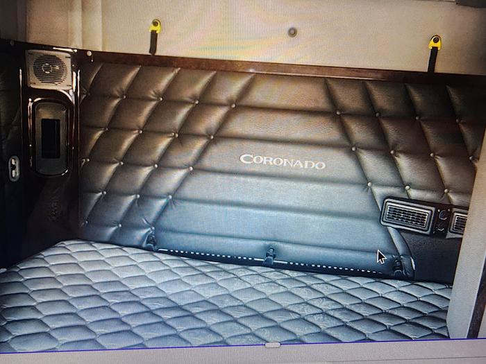 Used 2022 Freightliner Coronado SD122