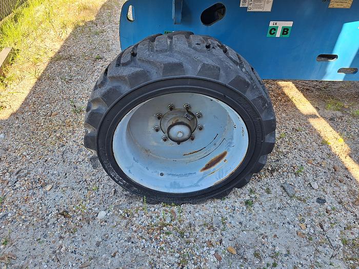 Used 2007 Genie S-60