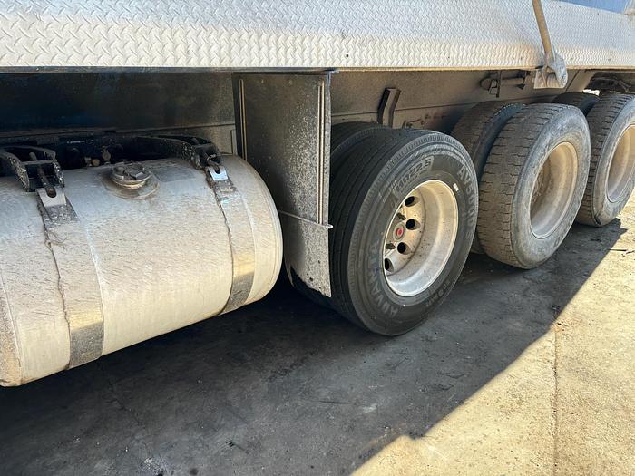 Used 2008 Peterbilt 388  **AUTOMATIC TRANSMISSION **