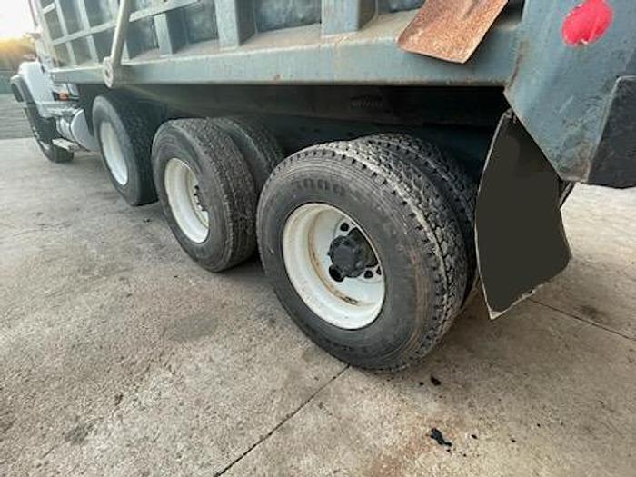 Used 2006 Mack *** ALLISON AUTOMATIC *** CV713 Granite