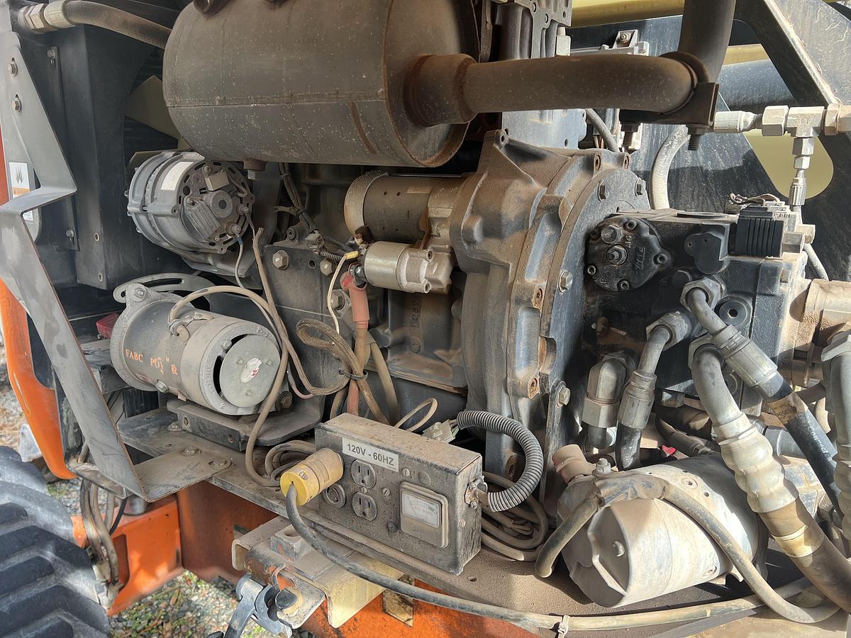 Used 2011 JLG 450 aerial lift/ boom lift