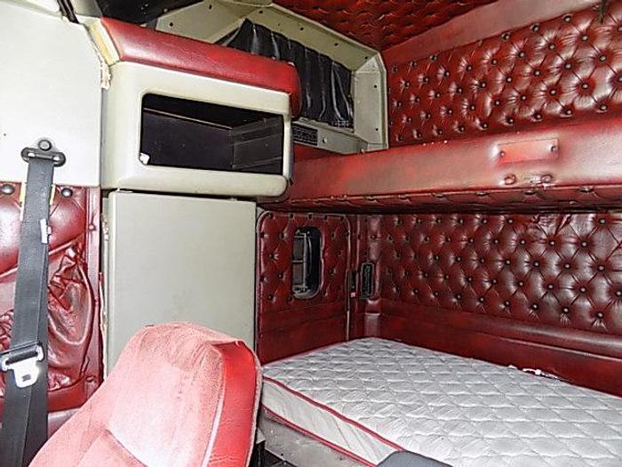 Used 2001 Kenworth T600 Sleeper, CAT C15