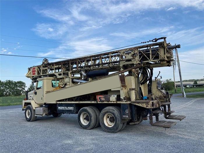 Used 2000 Ingersoll-Rand T3W Drill Rig