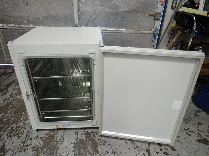 Used Thermo Electron VWR CO2 Air Jacketed Incubator Basic 10810-888