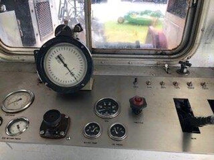 Used 2005 Kenworth Braidedline Slickline with Mast Trailer