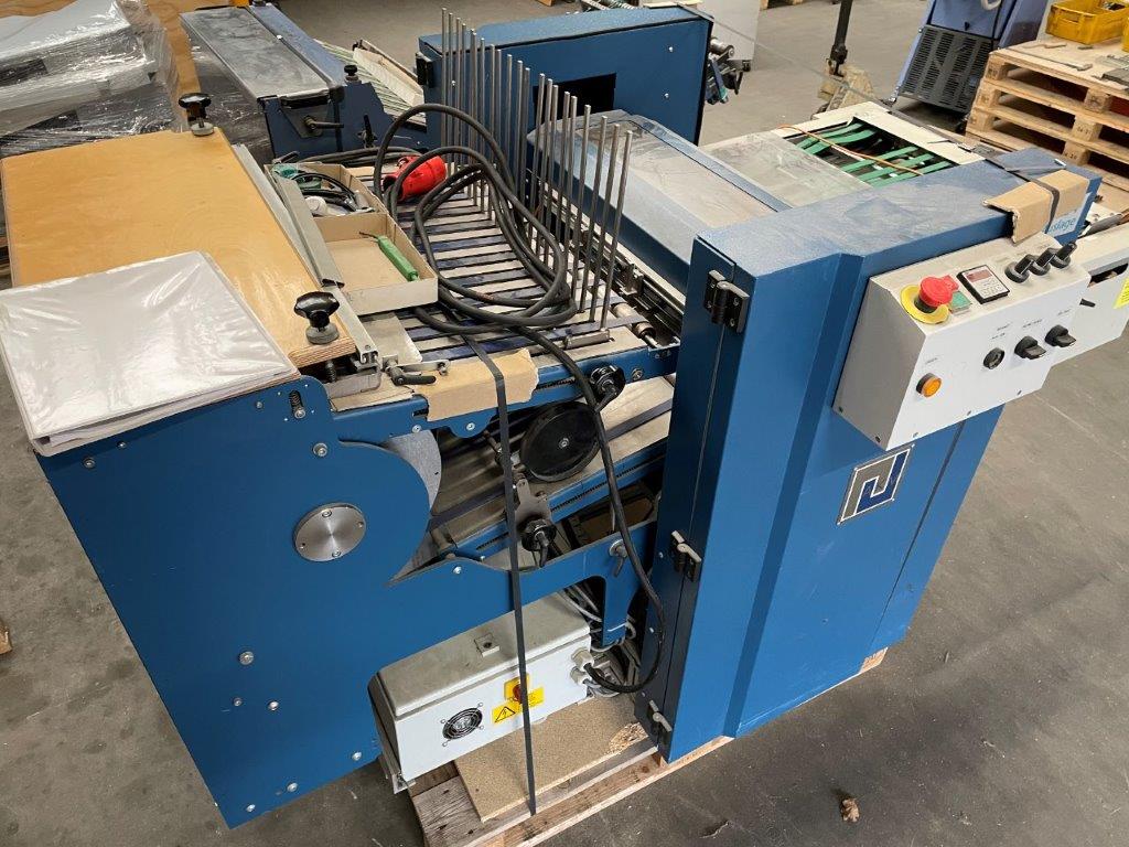 Used Flat pile delivery prefolded delivery AKM PSA 60 Pharma with press