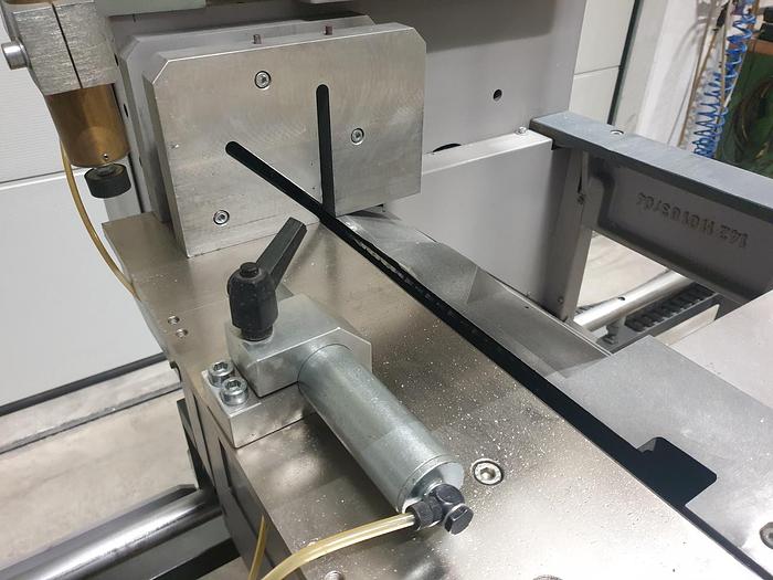 Gebraucht Doppelgehrungssäge Elumatec DG 142