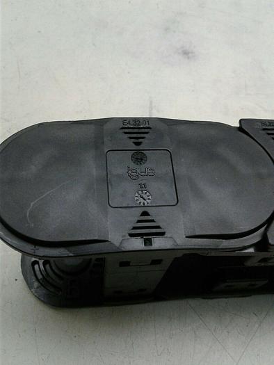 igus E4.32.01 (4 pieces) E4.32.02.100 (4 pieces)