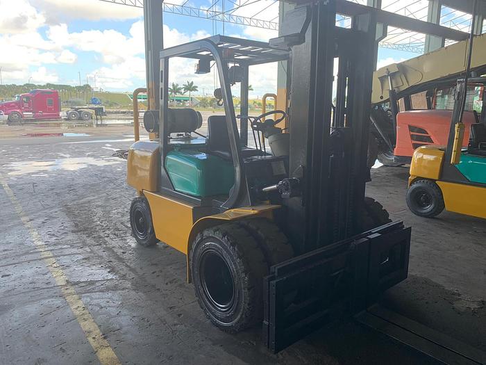 Used 1999 Komatsu FG45T2-7