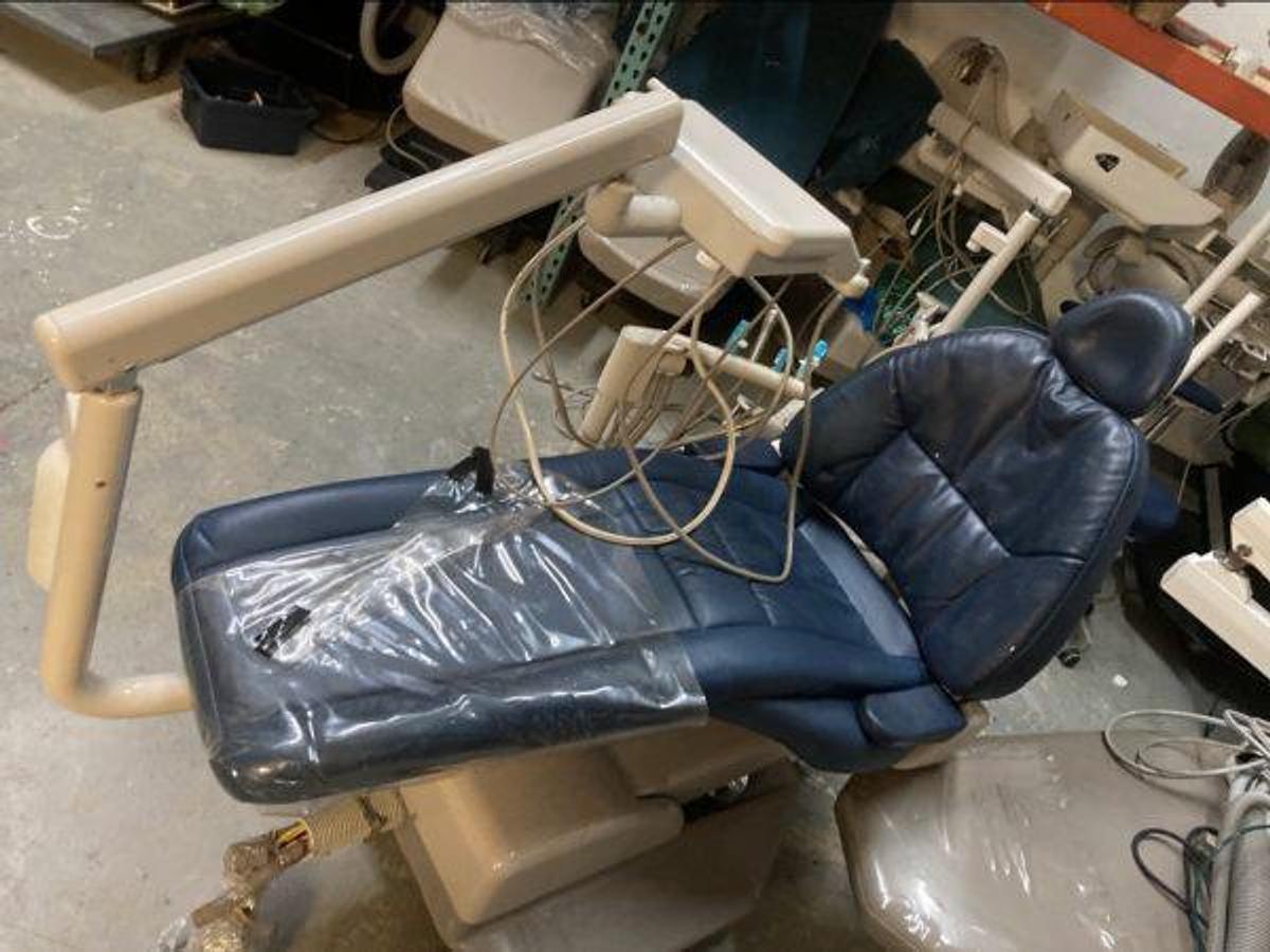 Refurbished Adec 1040 with traditional delivery and assistant package