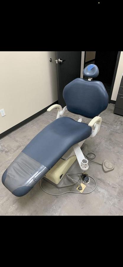 Used Pelton and crane sp 15 dental chair