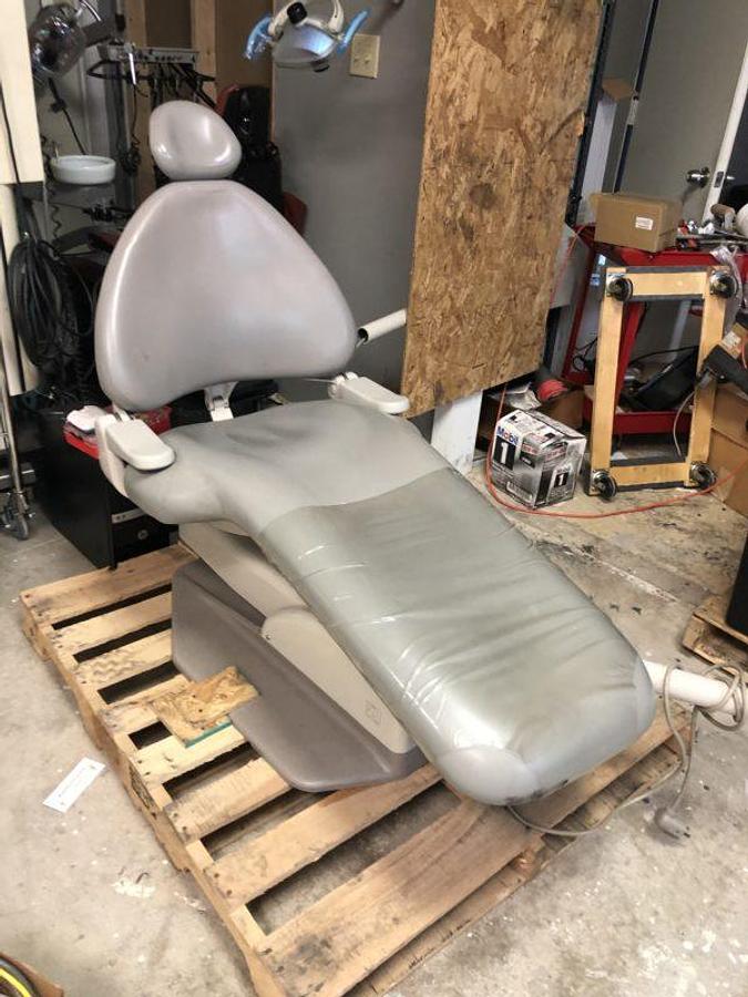 Used Adec 1040 dental chair