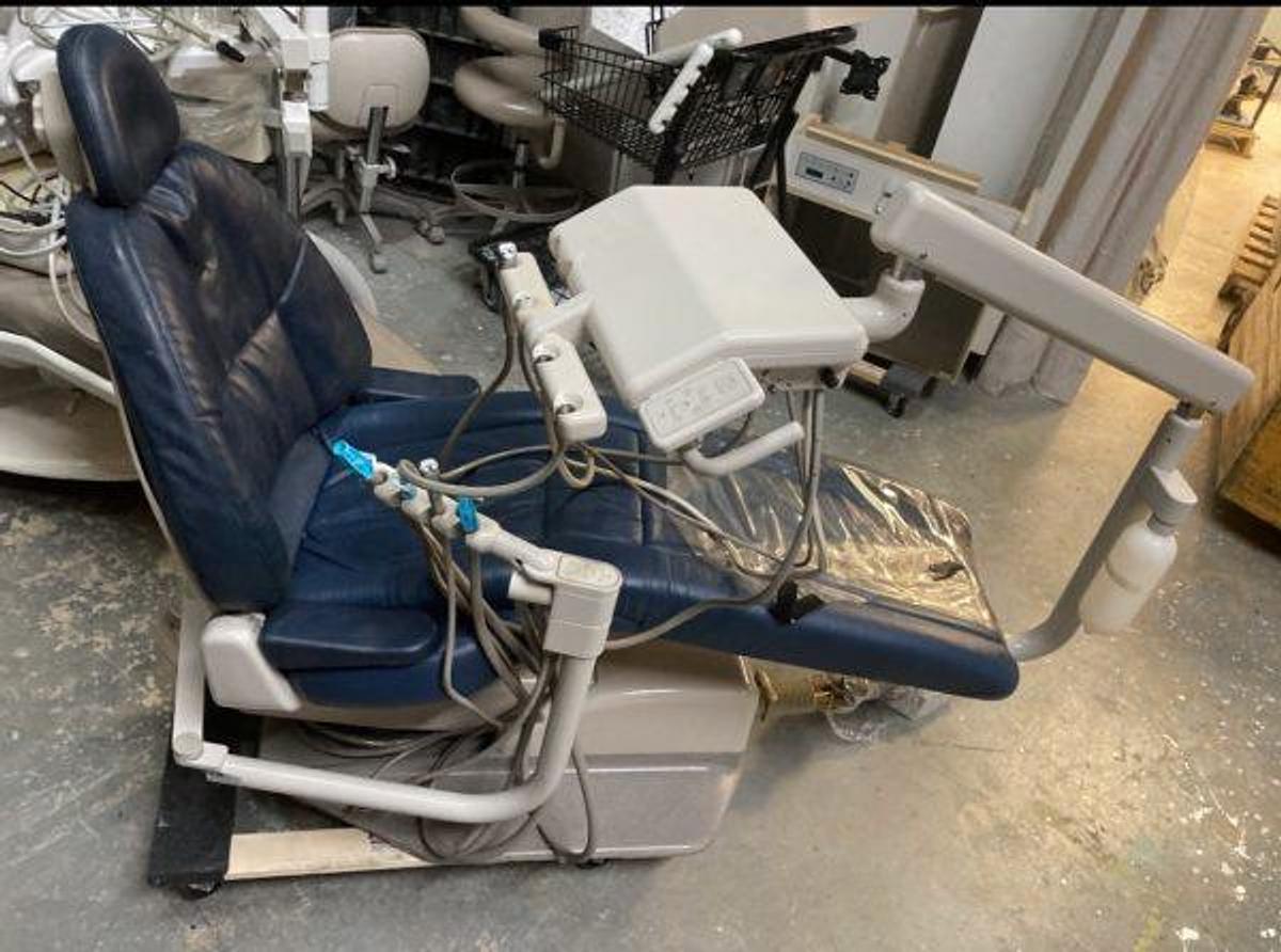 Refurbished Adec 1040 with traditional delivery and assistant package