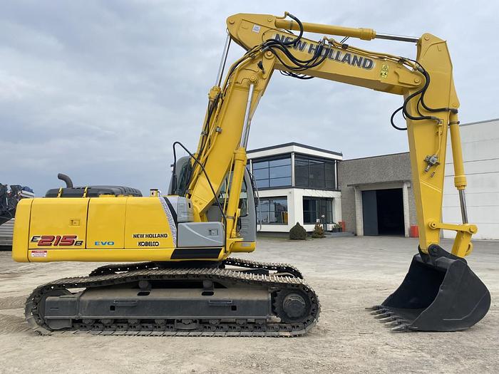 Usato 2008 NEW HOLLAND KOBELCO E215 B EVO