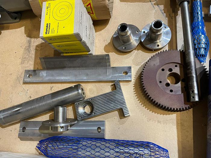 Gebruikt 2011 FAM Snijmachine/ snijder/ gevogelte & vlees, type: YURAN