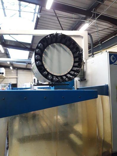 Utilisé Fraiseuse CN banc fixe Marque CME type FS-5