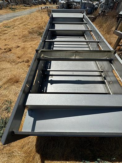Used Feeder, Vibratory, 48" x 14', Stainless Steel, Key Iso-Flo #S745405