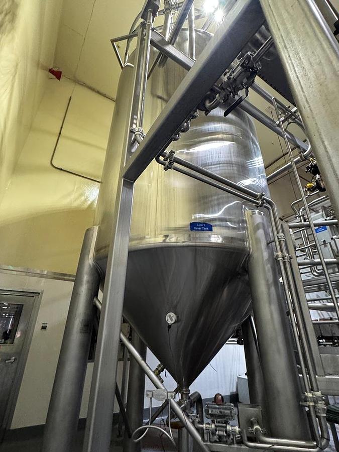 Used Bottling Line, 600–800 BPM, PET, US Bottlers Filler, Sidel Labeler, Kisters Shrink Wrapper, #5991608