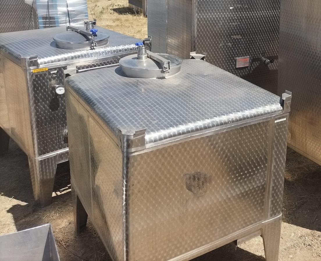 Used Tank, 264 Gallon, Tote, Stainless Steel, 48" x 48", Wine storage, Qty. - 2 #
