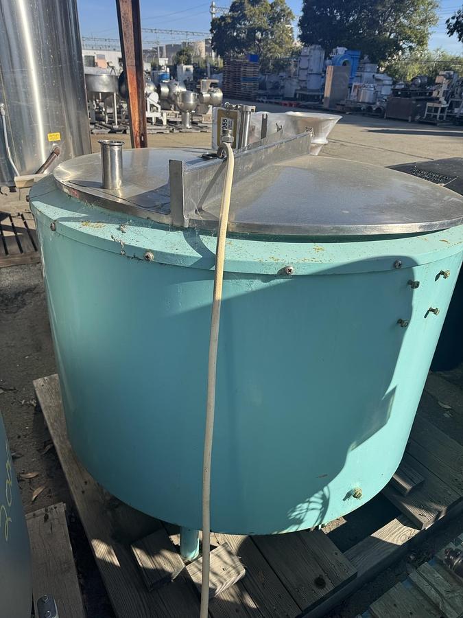 Used Tank, 250 Gallon, S/st, Jkt, Pasteurizer, Convex Bottom #C742055