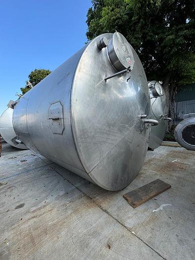 Used Tank, 6,500 Gallon, Stainless Steel, Dish Bottom, Legs, #5990997