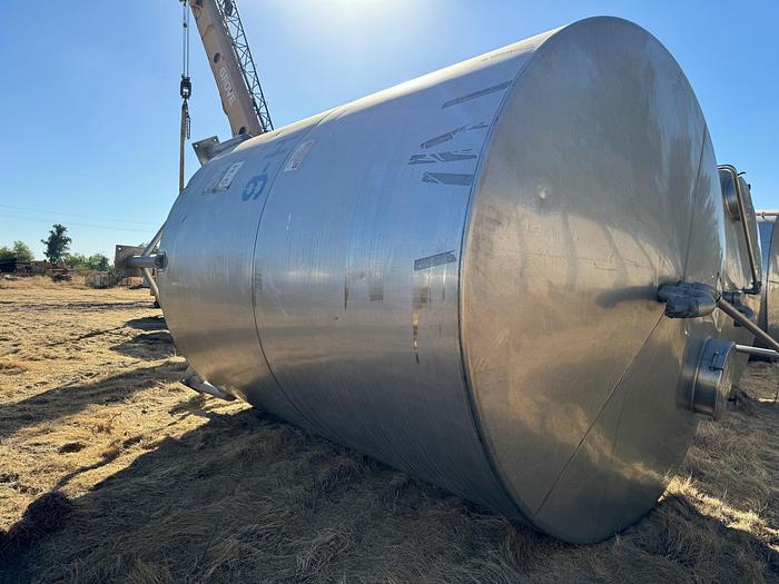Used Tank, 6,000 Gallon, 316 Stainless Steel, Dish Bottom, Legs, #5991001