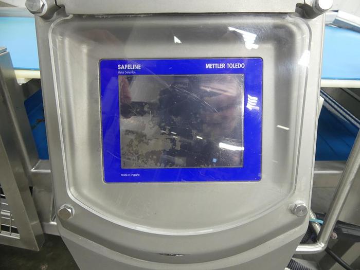 Used Detector, metal Mettler-Toledo, Model V4-RAD, #