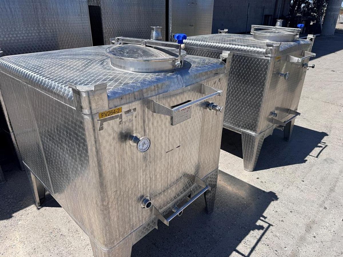 Used Tank, 264 Gallon, Tote, Stainless Steel, 41" x 47" x 32",  Wine storage, Qty. - 2, #5991809