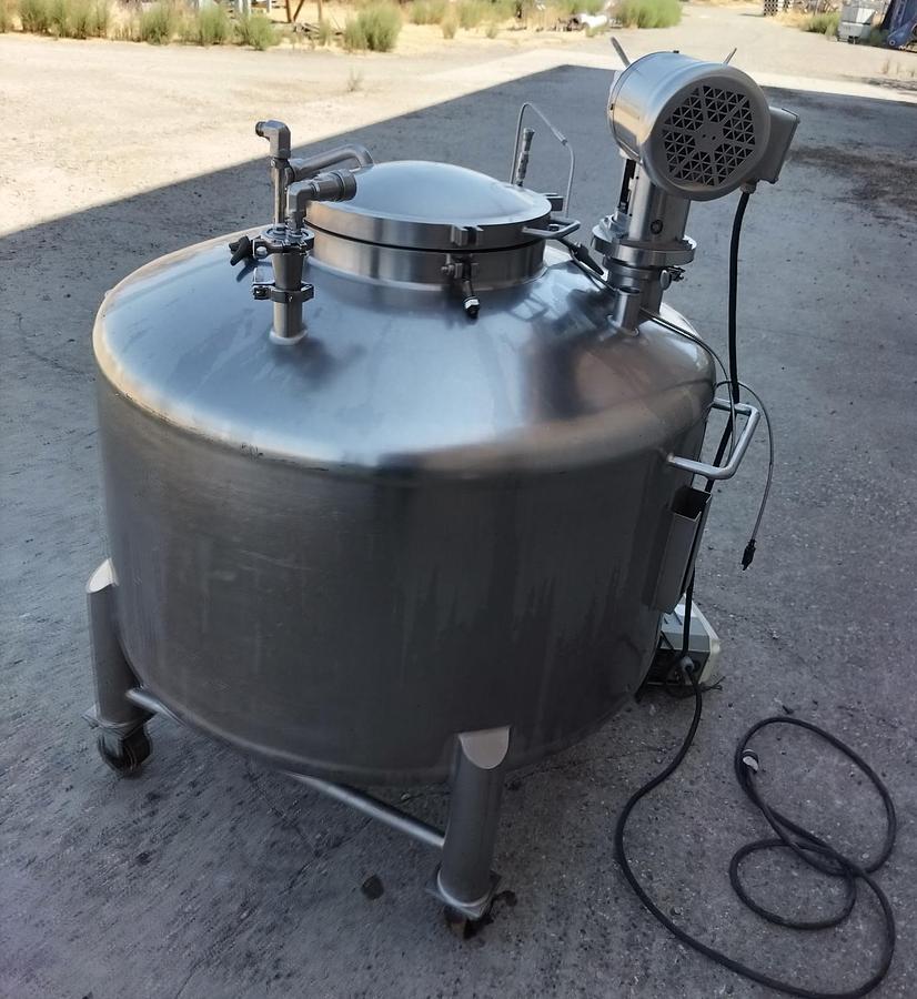Used Tank, 198 Gallon (750 Liter), Agitated, 316 Stainless Steel, 15 PSI, Lee Industries, #5991486