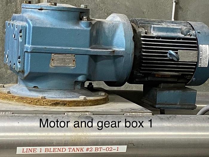 Used Tank, 6,000 Gallon, Stainless Steel, Agitated, Dish Bottom #4445055