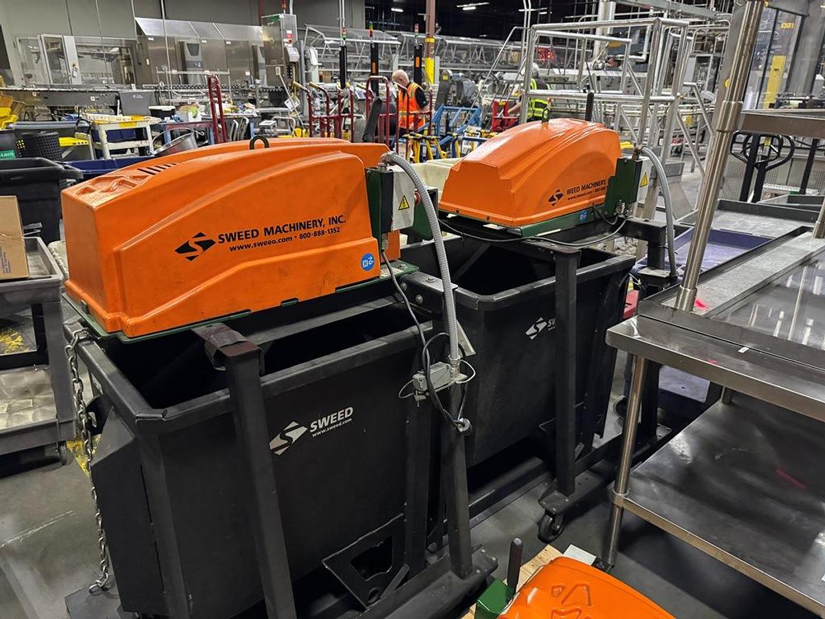 Used Bottling Line, 400 BPM, US Bottlers Filler, Krones Labelers, Fuji Intersleeve, Kisters Packer, #5991610