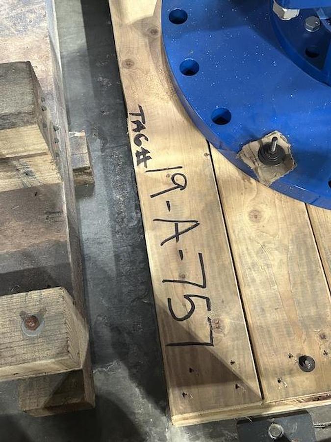 Used Reactor, 20,000 Gallon, 304L Stainless Steel, Equipromex, Vertical, Continuous Bleacher, 50 PSI/FV, 316L SS Coil, Agitated, Unused, #5991586