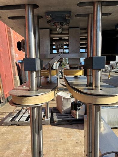 Used Capper, Kaps-All Model F-E4, Inline Spindle #S745104